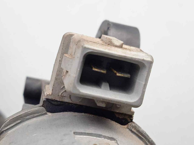 Recambio de elevalunas delantero derecho para peugeot 106 (s2) 1.1 referencia OEM IAM SINREFERENCIA ELECTRICO - 2.PINES 5.PUERTA