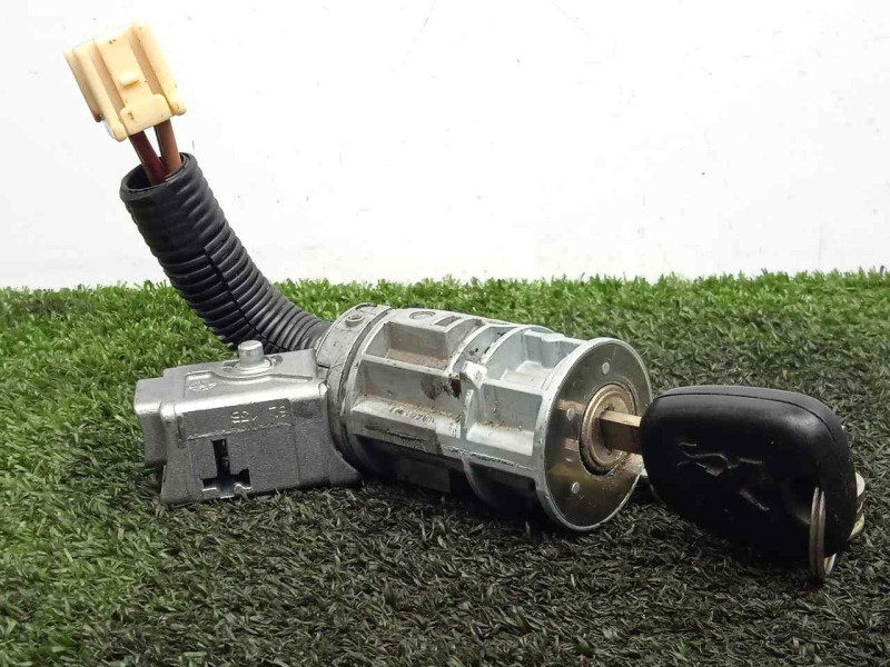 Recambio de conmutador de arranque para peugeot 107 1.0 cat (384f) referencia OEM IAM SINREFERENCIA  