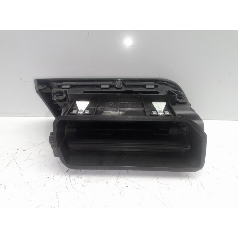 Recambio de aireador delantero derecho para peugeot 308 1.6 16v e-hdi fap referencia OEM IAM 96778766 13-17 