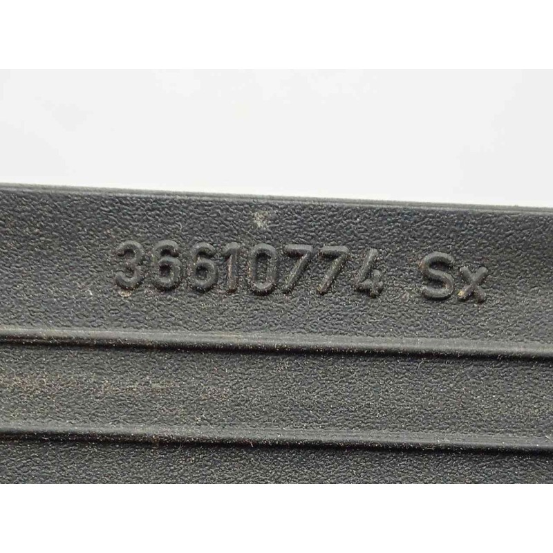 Recambio de piloto trasero izquierdo interior para lancia dedra berl. 1.8 cat referencia OEM IAM 36610774 2.SERIE INTERIOR - CON