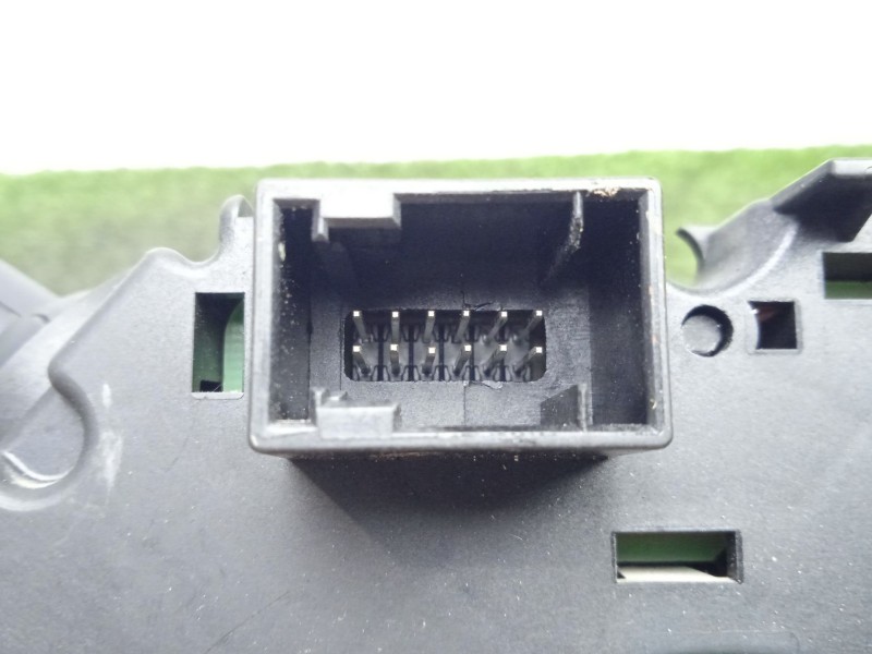Recambio de mando luces para fiat doblo cargo (263_) 1.3 d multijet (263wxu1a) referencia OEM IAM 735668564  