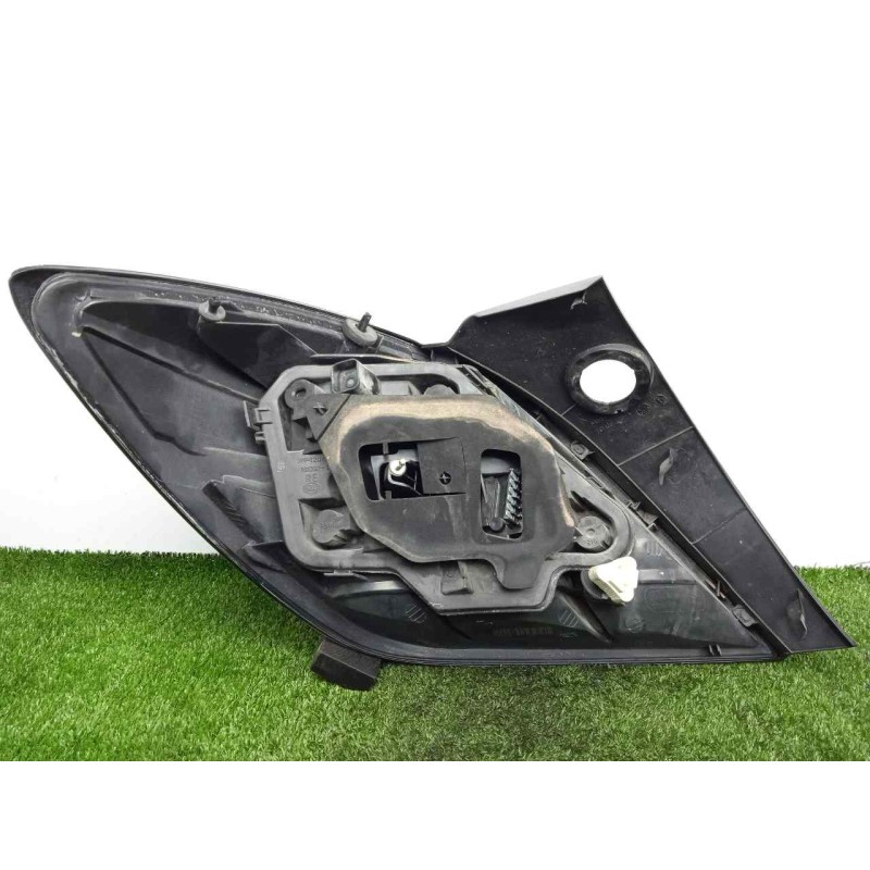 Recambio de piloto trasero izquierdo para opel astra h berlina 1.7 16v cdti referencia OEM IAM  ASTRA.H 3.PUERTAS - AHUMADO