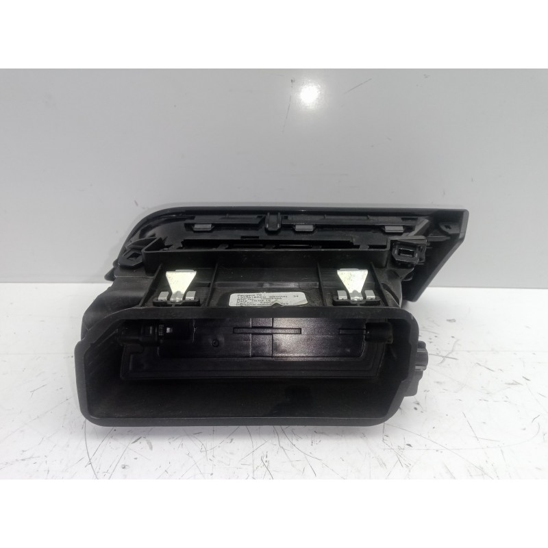 Recambio de aireador delantero izquierdo para peugeot 308 1.6 16v e-hdi fap referencia OEM IAM 96778765 13-17 