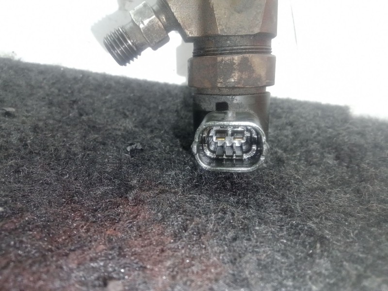 Recambio de inyector para saab 9-3 (ys3f, e79, d79, d75) 1.9 tid referencia OEM IAM 0445110159 2 PINES 