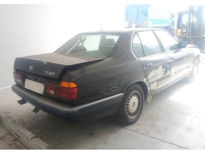bmw 7 (e32) del año 1988