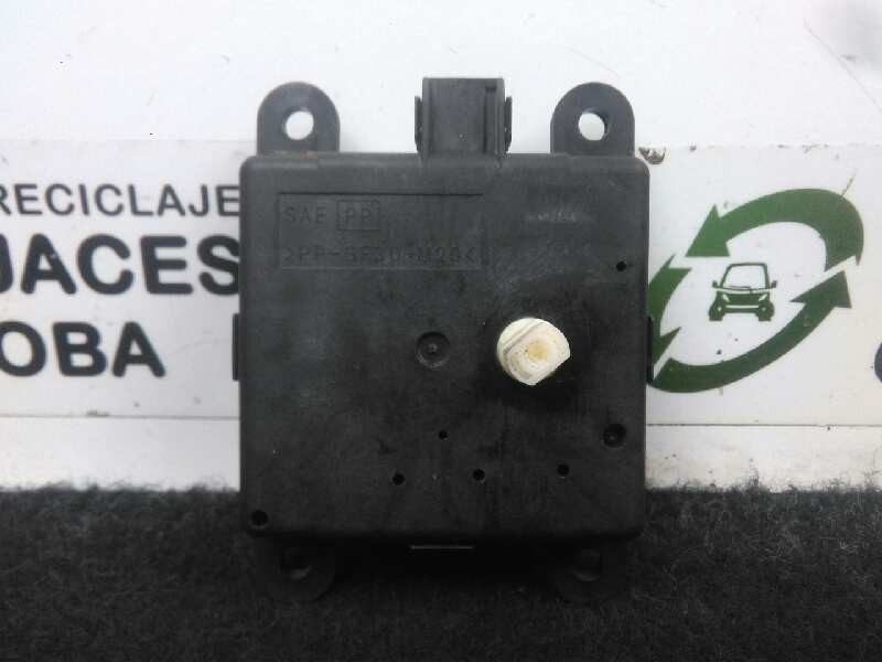 Recambio de motor trampilla calefaccion para renault laguna iii 2.0 dci diesel cat referencia OEM IAM 52410599-A24843A8400001-11