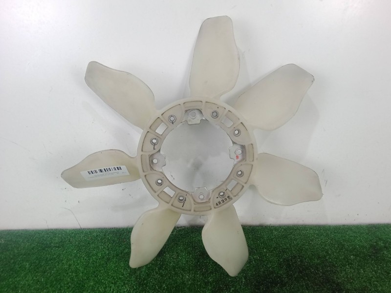 Recambio de ventilador viscoso motor para toyota hilux vii pick-up (_n1_, _n2_, _n3_) 2.5 d-4d (kun15, kun35) referencia OEM IAM