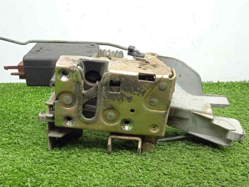 Recambio de cerradura puerta delantera derecha para peugeot 106 (s2) 1.1 referencia OEM IAM SINREFERENCIA 5.PUERTAS 2.PINES