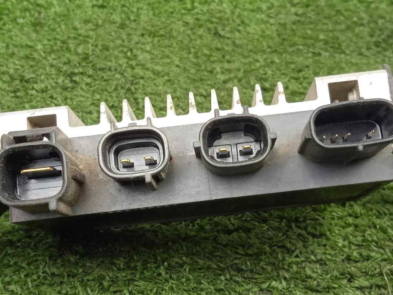 Recambio de caja precalentamiento para toyota land cruiser (j15) 3.0 turbodiesel cat referencia OEM IAM 2855130010-1327000010  