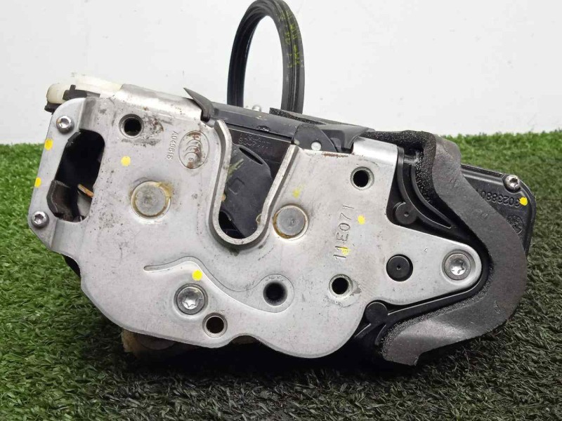Recambio de cerradura puerta delantera derecha para opel insignia berlina 2.0 cdti cat referencia OEM IAM SINREFERENCIA 6.PINES 