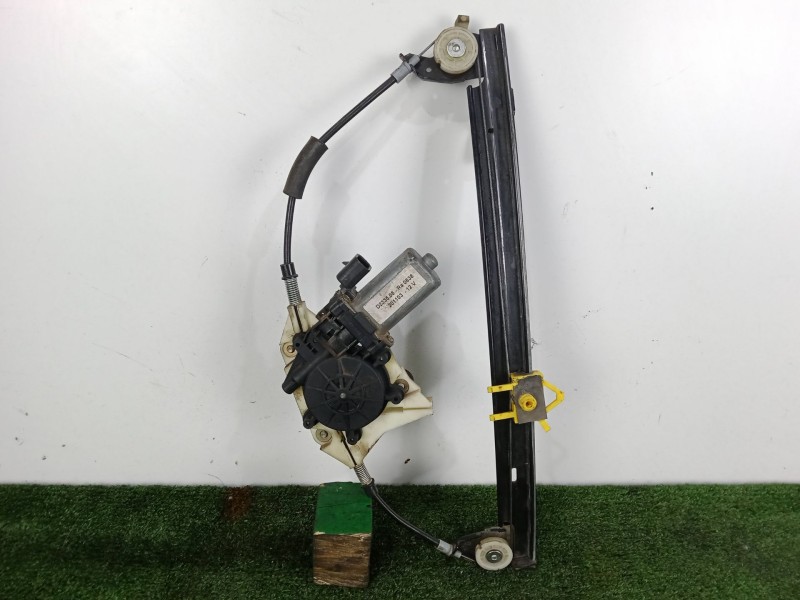 Recambio de elevalunas delantero izquierdo para alfa romeo 156 (932_) 1.9 jtd (932.a2b00, 932.a2c00) referencia OEM IAM D233505R