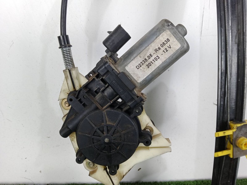 Recambio de elevalunas delantero izquierdo para alfa romeo 156 (932_) 1.9 jtd (932.a2b00, 932.a2c00) referencia OEM IAM D233505R