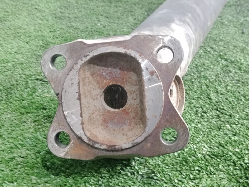 Recambio de transmision central para ssangyong rodius 2.7 turbodiesel cat referencia OEM IAM 3320021412 L1470MM 2.TRAMOS - TRASE