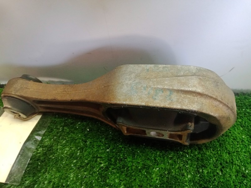 Recambio de soporte motor trasero para renault megane iii sport tourer 1.5 dci diesel fap referencia OEM IAM NOTIENEREFERENCIA N