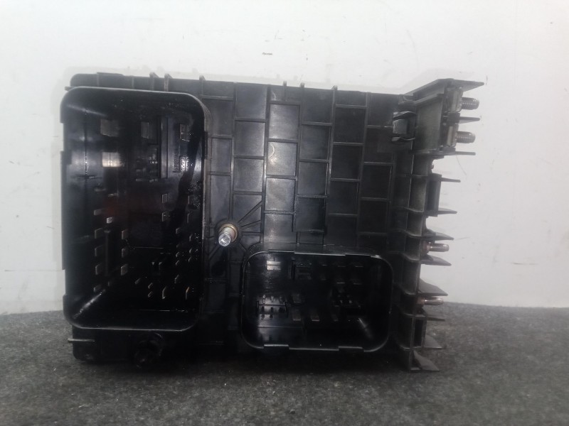 Recambio de caja reles / fusibles para volkswagen golf v (1k1) 2.0 sdi referencia OEM IAM 1K0937124K  