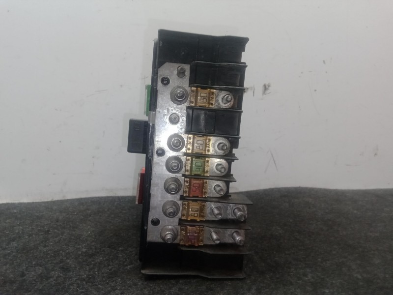 Recambio de caja reles / fusibles para volkswagen golf v (1k1) 1.9 tdi referencia OEM IAM 1K0937125A - 017181301  TYCO