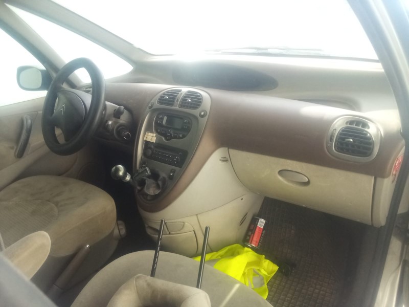 citroën xsara picasso (n68) del año 2003