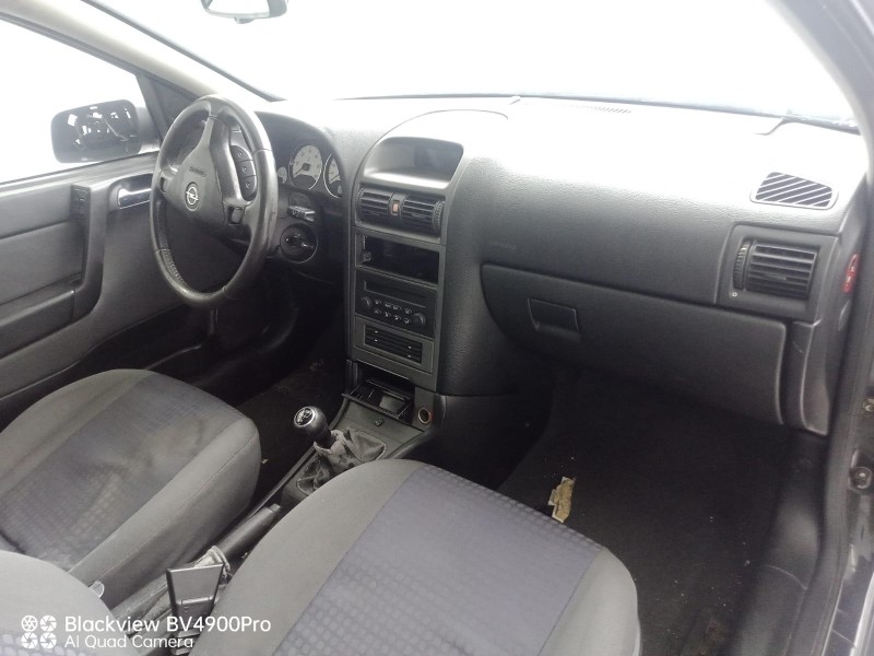opel astra g hatchback (t98) del año 2004