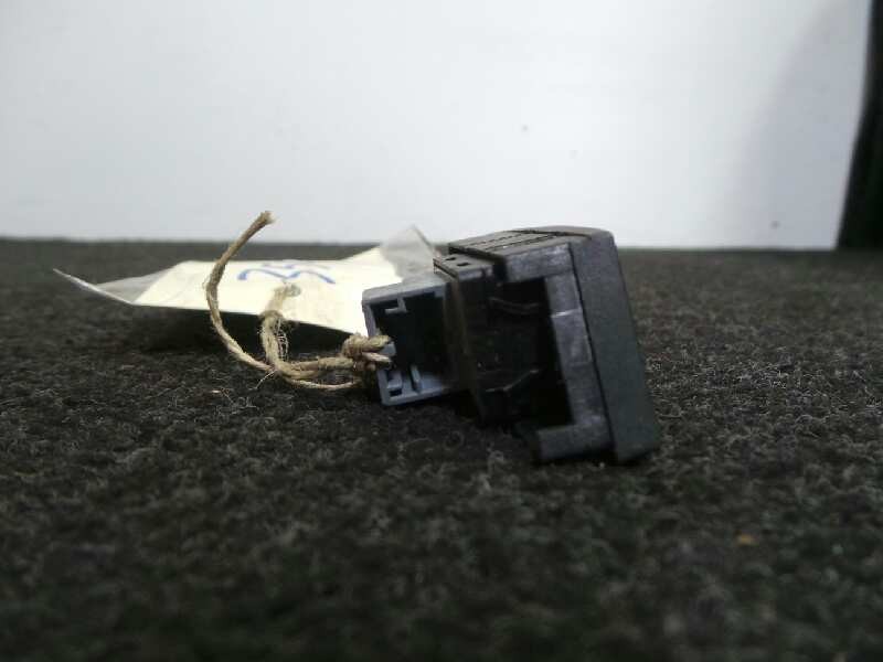 Recambio de mando elevalunas delantero derecho para seat ibiza (6l1) 1.9 tdi referencia OEM IAM 6L0959856-0372  