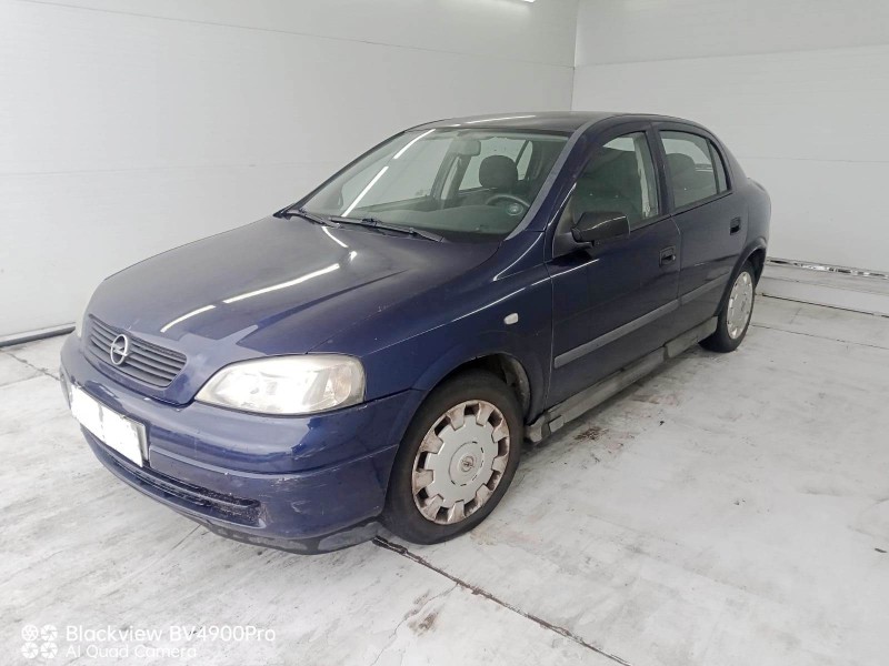 opel astra g sedán (t98) del año 2001