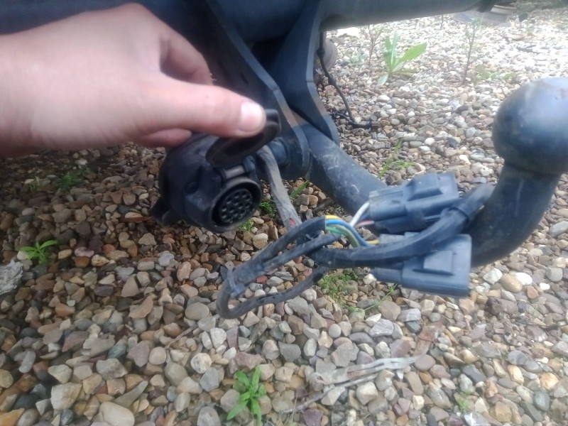 Recambio de enganche remolque para land rover evoque 2.2 td4 cat referencia OEM IAM   