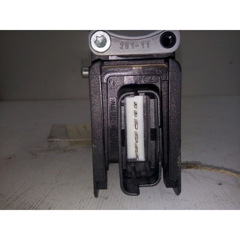 Recambio de motor elevalunas trasero izquierdo para citroën c5 berlina 1.6 hdi fap referencia OEM IAM 128000852-0130822751-20111