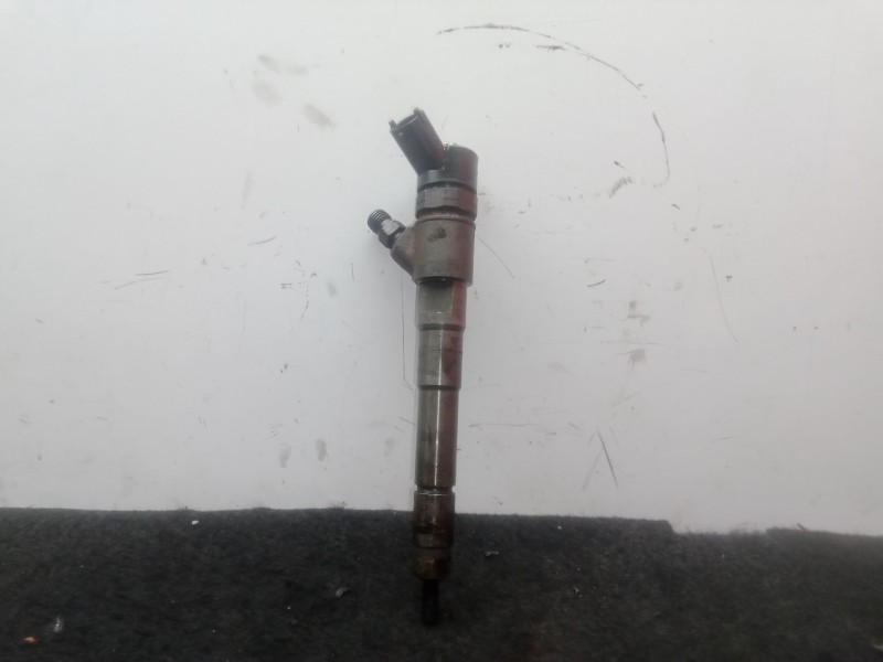 Recambio de inyector para iveco daily caja cerrada (2006 =>) 2.3 diesel referencia OEM IAM 0445110273 2 PINES 