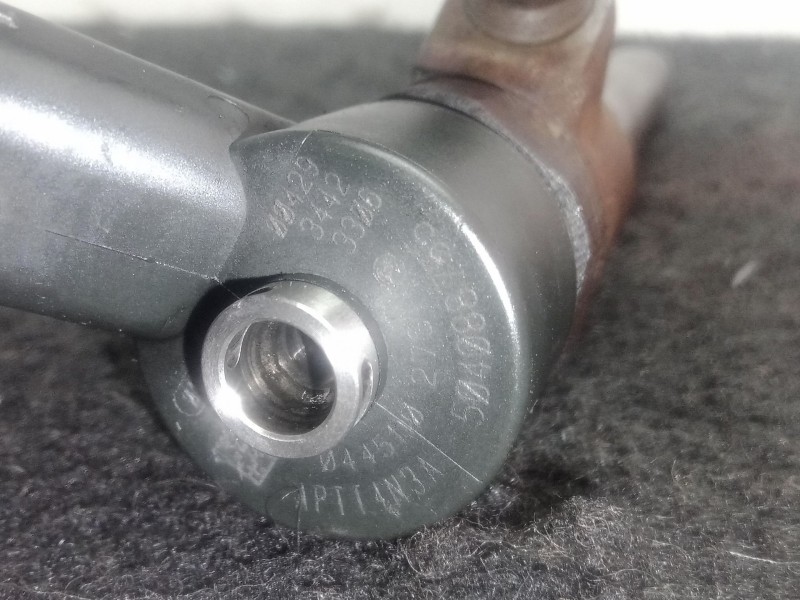 Recambio de inyector para iveco daily caja cerrada (2006 =>) 2.3 diesel referencia OEM IAM 0445110273 2 PINES 