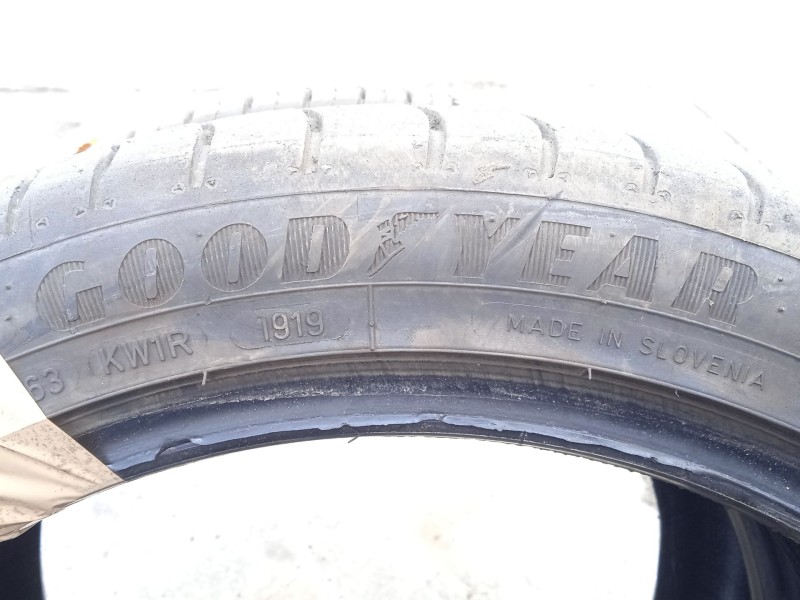Recambio de pareja neumaticos para toyota avensis (_t25_) 2.0 (azt250_) referencia OEM IAM 215/45R17-91W 91W - TURISMO GOODYEAR 