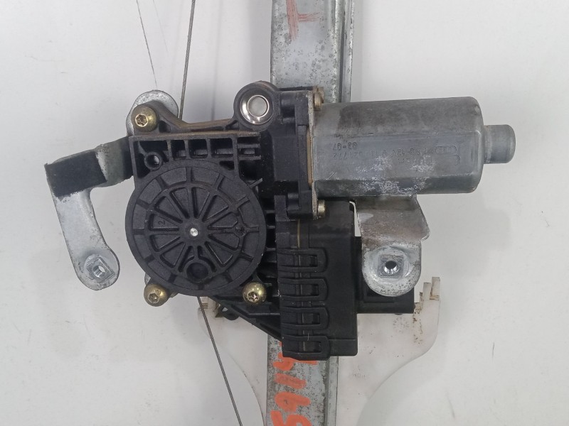 Recambio de elevalunas trasero derecho para ford mondeo iii sedán (b4y) 2.0 tdci referencia OEM IAM F2700BM CON.MOTOR ELECTRICO 