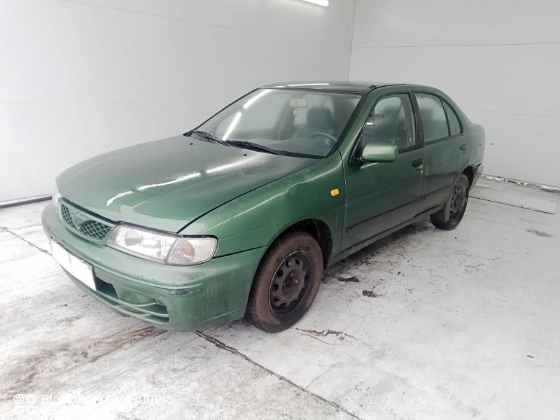 nissan almera i (n15) del año 2000