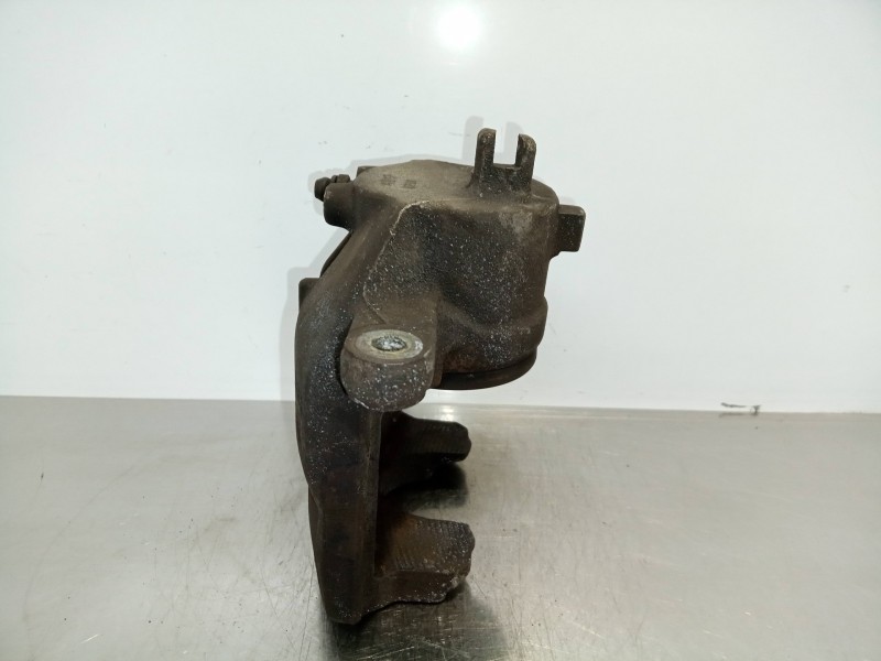 Recambio de pinza freno delantera derecha para nissan primera berlina (p12) 1.9 dci 8v referencia OEM IAM 25961-32073 LUCAS 2596