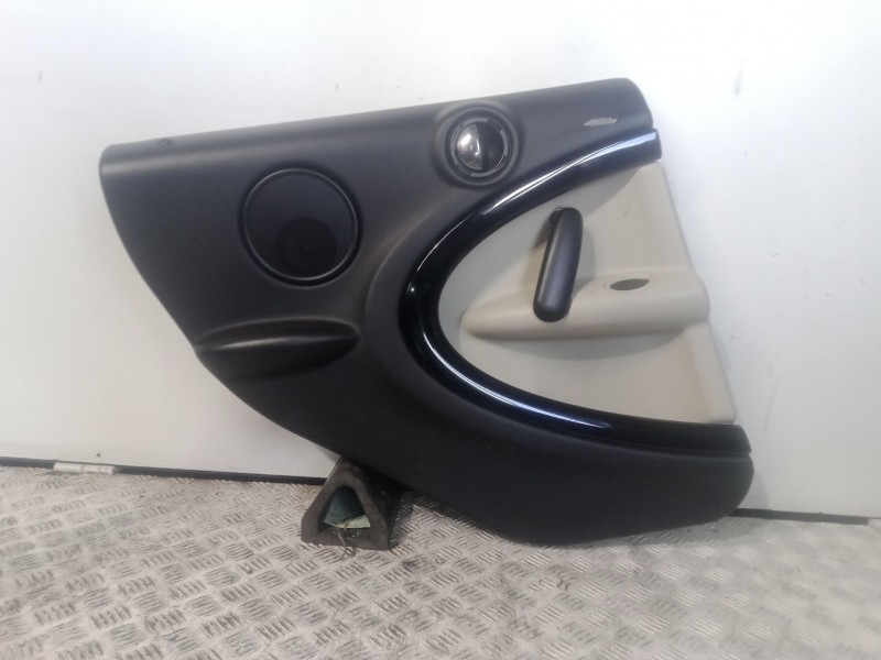 Recambio de guarnecido puerta trasera izquierda para mini mini countryman (r60) one d referencia OEM IAM NO TIENE LEVE ARAÑAZO 
