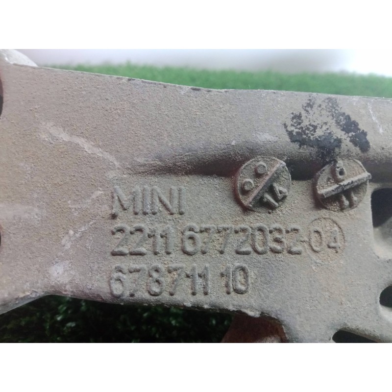 Recambio de soporte motor derecho para mini countryman (r60) 1.6 16v referencia OEM IAM 22116772032  