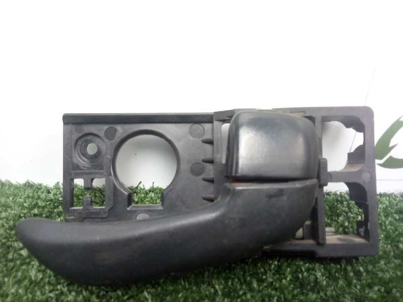Recambio de maneta interior delantera derecha para hyundai i10 1.1 12v cat referencia OEM IAM 826230X000  