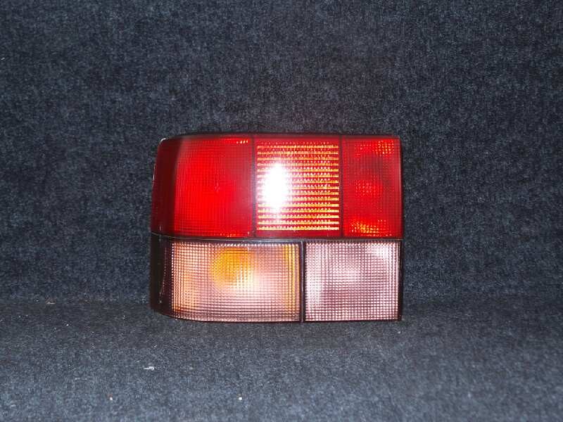 Recambio de piloto trasero izquierdo para renault 19 1.4 referencia OEM IAM  19. - 5.PUERTAS 1.SERIE - AHUMADO