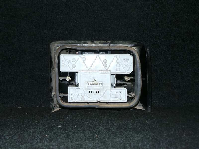 Recambio de piloto trasero izquierdo para renault 19 1.4 referencia OEM IAM  19. - 5.PUERTAS 1.SERIE - AHUMADO