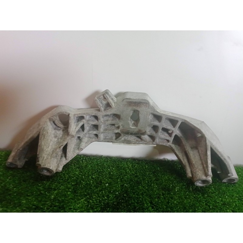 Recambio de soporte motor derecho para mini countryman (r60) 1.6 16v referencia OEM IAM 22116772032  