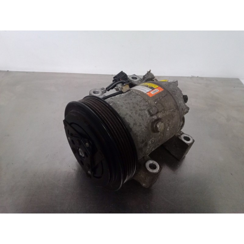 Recambio de compresor aire acondicionado para nissan almera (n16/e) 1.5 16v cat referencia OEM IAM 2J551-45010-926009F501-102611