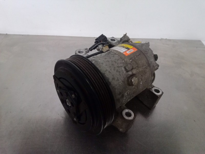 Recambio de compresor aire acondicionado para nissan almera (n16/e) 1.5 16v cat referencia OEM IAM 2J551-45010-926009F501-102611