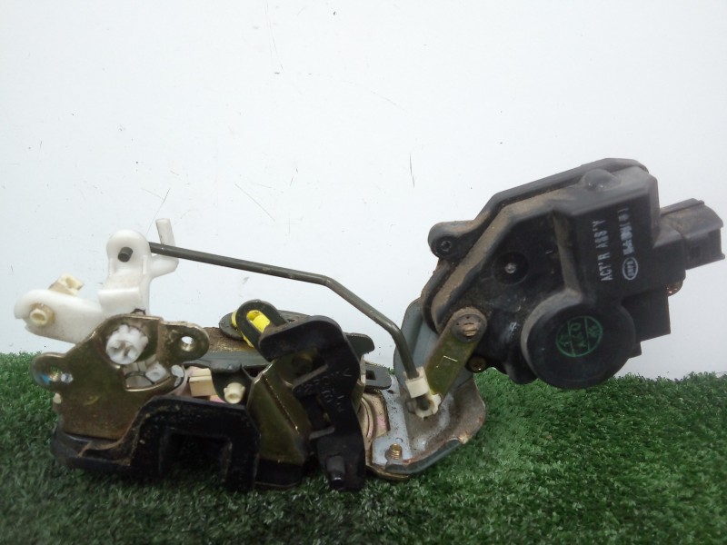 Recambio de cerradura puerta trasera izquierda para hyundai trajet (fo) 2.0 crdi cat referencia OEM IAM SIN REFERENCIA 5.PINES 