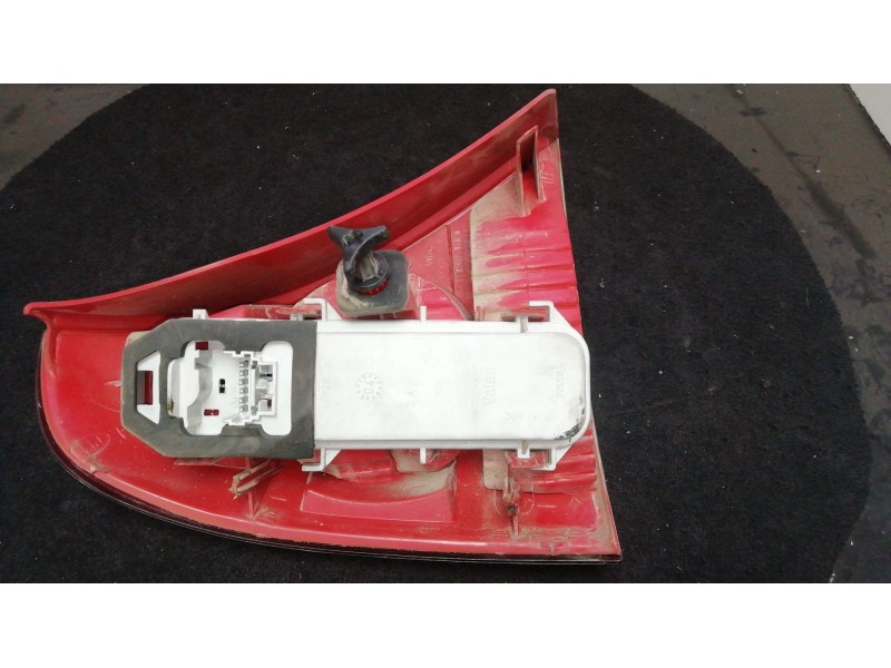 Recambio de piloto trasero derecho para renault clio ii (bb_, cb_) 1.2 (bb0a, bb0f, bb10, bb1k, bb28, bb2d, bb2h, cb0a,... refer