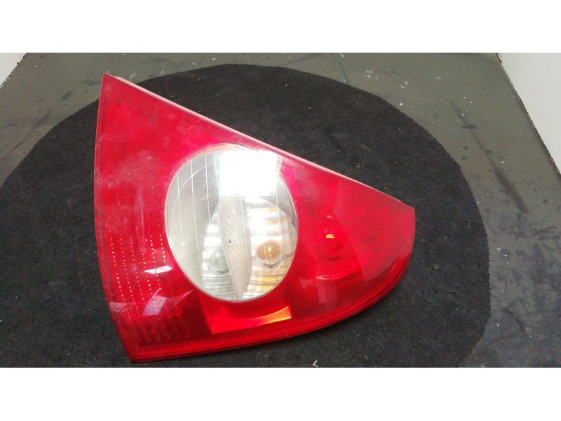 Recambio de piloto trasero derecho para renault clio ii (bb_, cb_) 1.2 (bb0a, bb0f, bb10, bb1k, bb28, bb2d, bb2h, cb0a,... refer