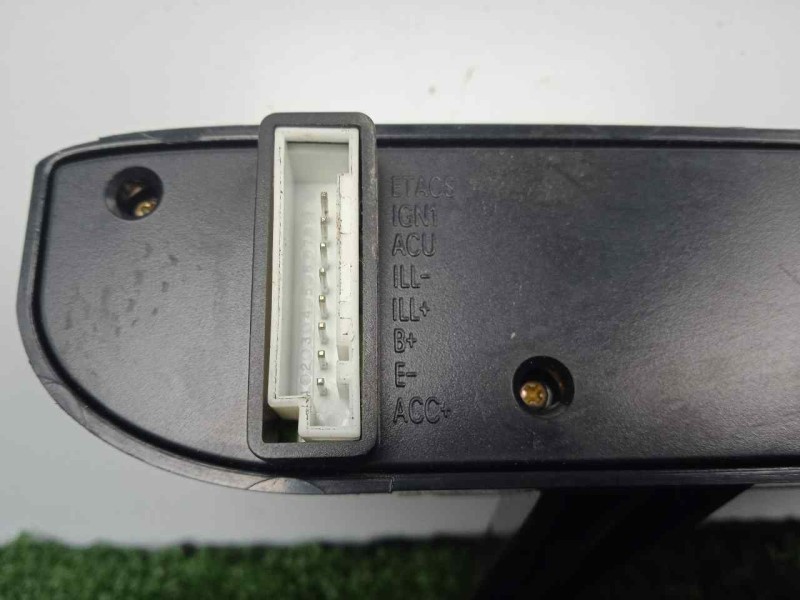 Recambio de reloj hora para kia carens (un) 2.0 crdi referencia OEM IAM 945101D100 - 945101D200  