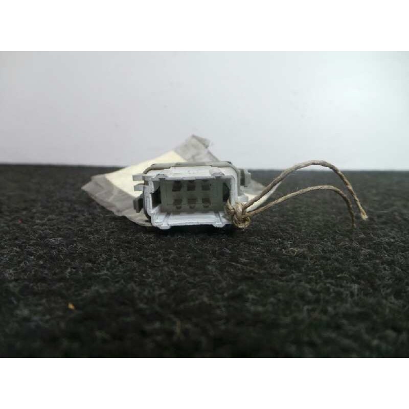 Recambio de mando elevalunas trasero derecho para renault megane ii classic berlina 1.9 dci diesel referencia OEM IAM 315024-404