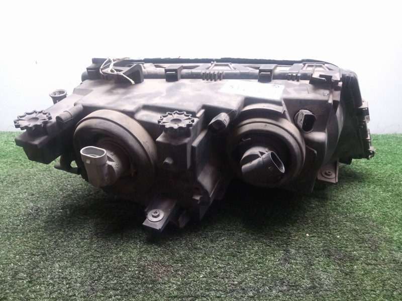 Recambio de faro izquierdo para bmw 3 touring (e46) 320 d referencia OEM IAM 63127165769 FONDO.NEGRO - TIPO.BOMBILLA 01 - 05