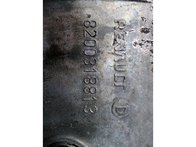 Recambio de carter para renault clio iii 1.5 dci diesel referencia OEM IAM 8200318813 CON SENSOR - SIN JUNTA 5 TORNILLOS SOPORTE