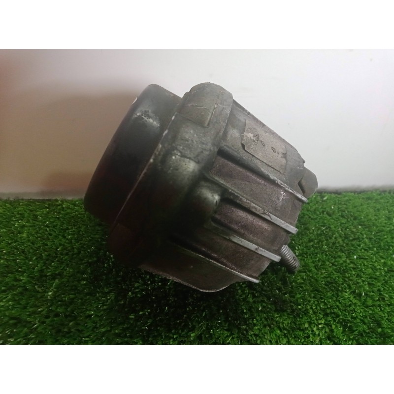 Recambio de soporte motor derecho para bmw serie 3 berlina (e90) 2.0 16v diesel referencia OEM IAM 13981112  