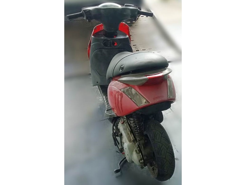 piaggio zip del año 2009