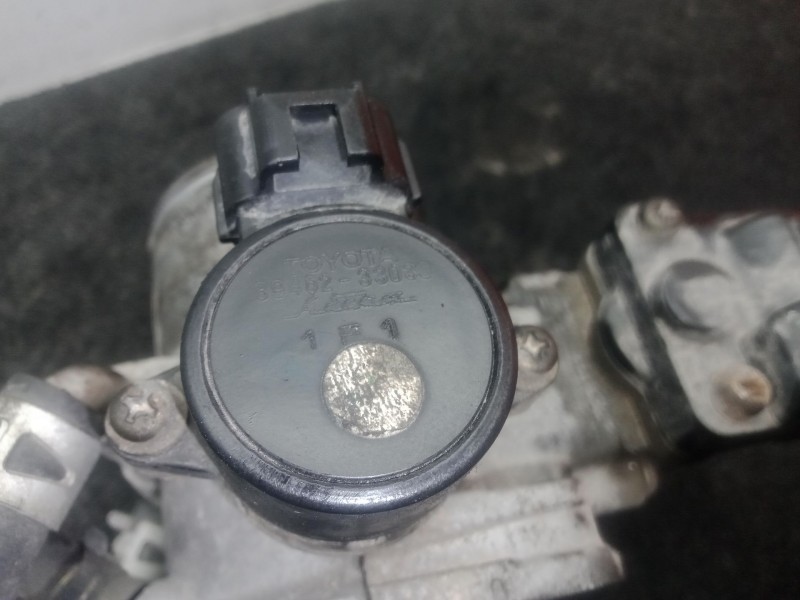 Recambio de caja mariposa para toyota avensis verso (m20) 2.0 16v vvt-i referencia OEM IAM 8945233030  